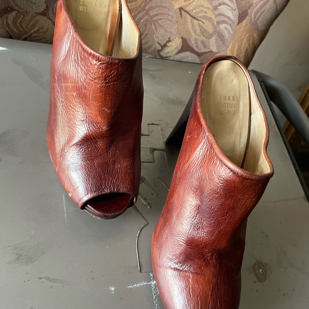 ⭐️💎Authentic Designer Clogs⭐️ - Picture 2 of 13